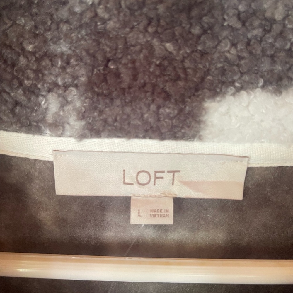 LOFT Gray and White Fleece Sherpa pullover Large NWT - Picture 7 of 9